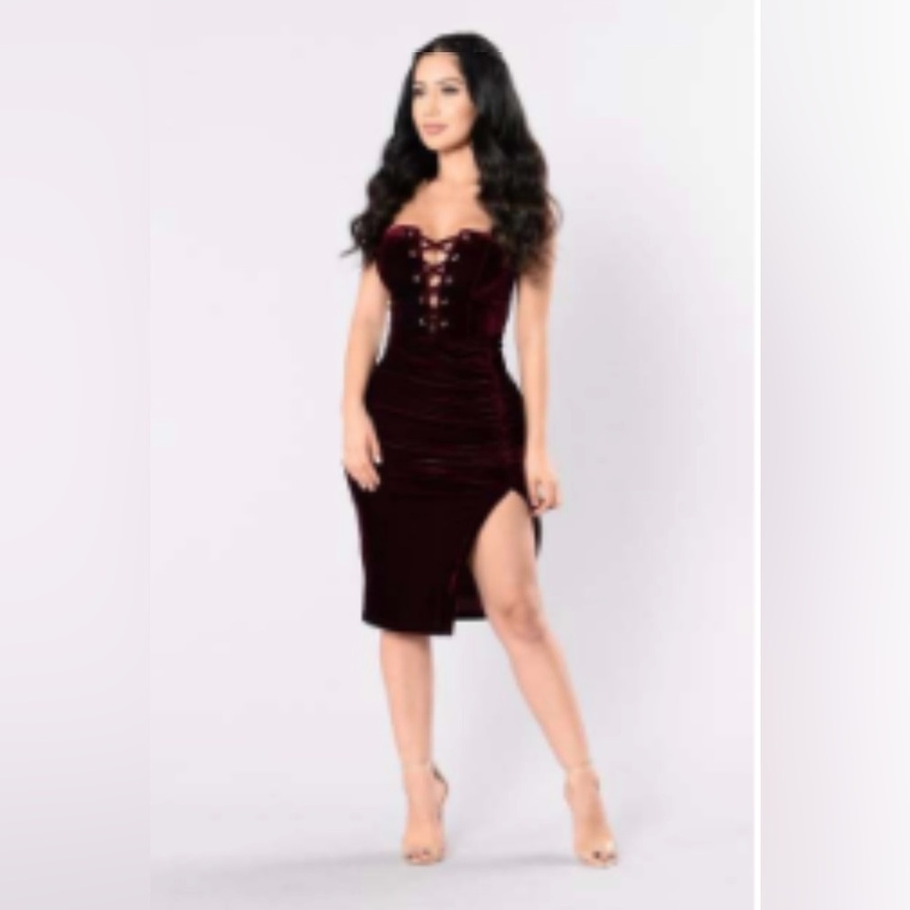 FASHION NOVA Fly Me To The Moon- Burgundy Strapless Dress Women's Medium